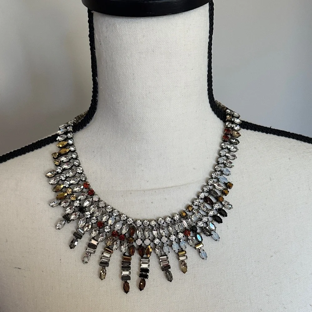 LOGO by Lori Goldstein Elegant Crystal Necklace - Picture 1 of 4